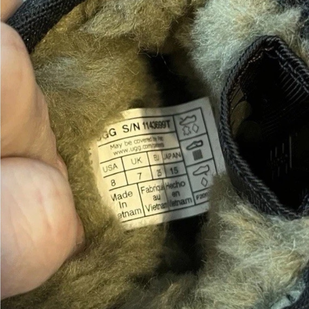 UGG Australia Classic Mini Zipper Tape Logo Boot in Olive 8C New without Box. - Picture 10 of 16